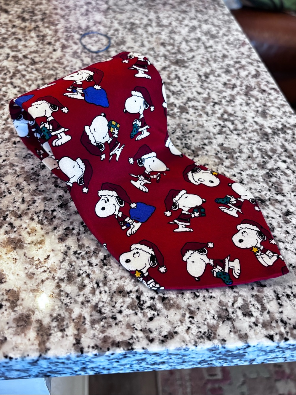 Red Snoopy christmas tie